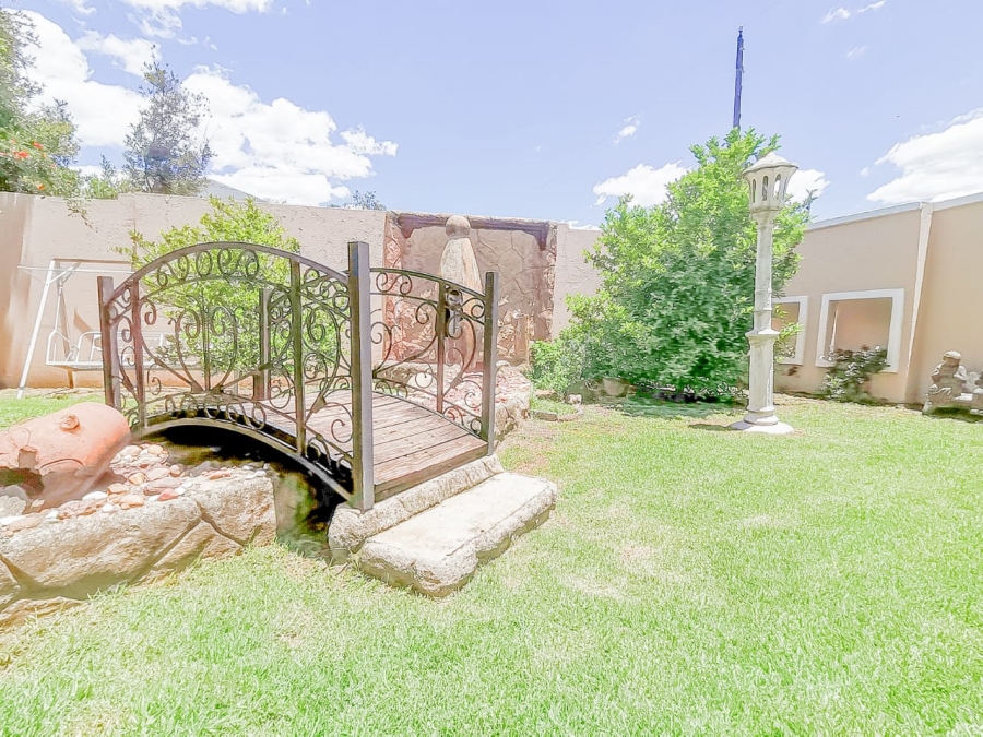 7 Bedroom Property for Sale in Parklands Western Cape